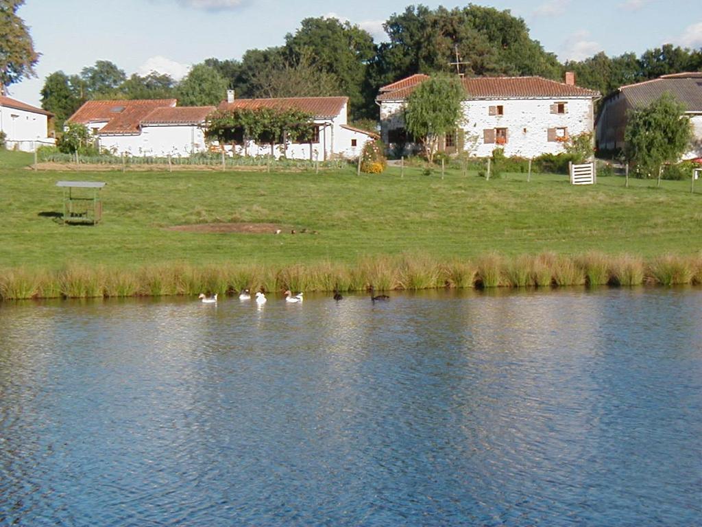 Hotel Le Pit Lessac Exteriér fotografie